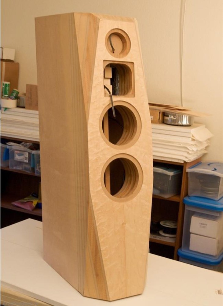 THÙNG LOA SUNG SƯỚNG