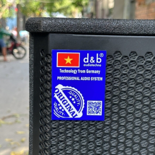 Loa Model d&b -212v2